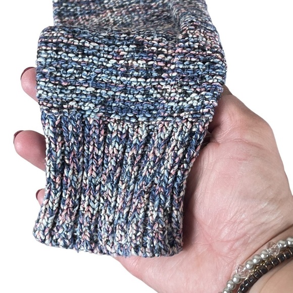 EUC American Eagle short button cardigan, pink and blue knit, size small. - Picture 3 of 9